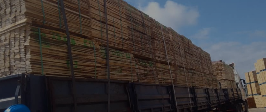 Offloading Pallet Material